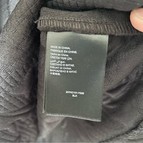 bebe | Embossed Quilted Floral A-line Mini Skirt Black LG - Picture 8 of 10